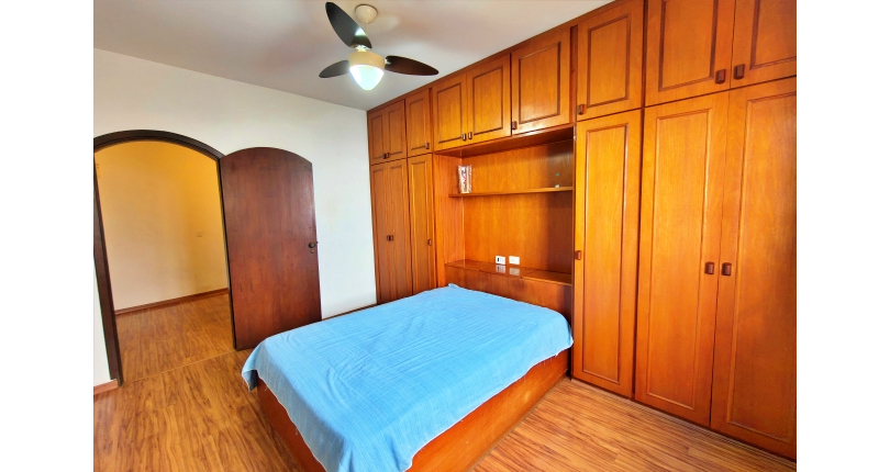 Lindo Sobrado à venda no Bairro do Jardim São José (Zona Norte) na Rua Doutor João Toniolo