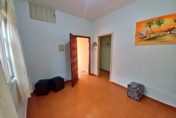 Ótima Casa Térrea à venda na Praia Grande no Bairro Caiçara na Avenida Lincoln