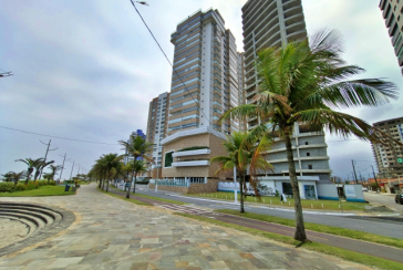 Ótima Casa Térrea à venda na Praia Grande no Bairro Caiçara na Avenida Lincoln
