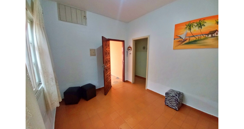 Ótima Casa Térrea à venda na Praia Grande no Bairro Caiçara na Avenida Lincoln