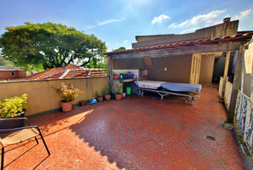 Sobrados à venda no Bairro da Chacara Inglesa na Rua Pompeu Sobrinho,