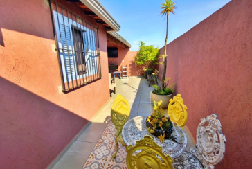 Sobrados à venda no Bairro da Chacara Inglesa na Rua Pompeu Sobrinho,