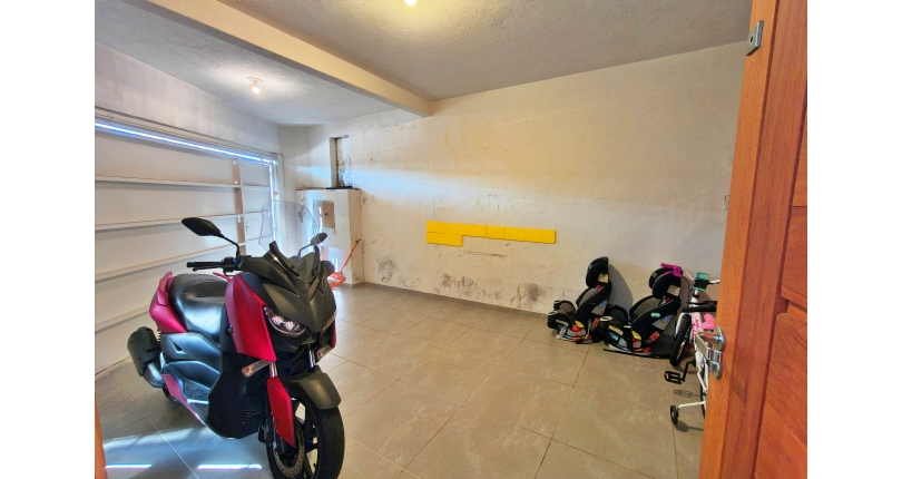 Sobrados à venda no Bairro da Chacara Inglesa na Rua Pompeu Sobrinho,