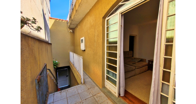 Sobrados à venda no Bairro da Chacara Inglesa na Rua Pompeu Sobrinho,