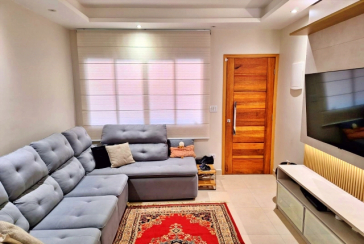 Lindo Sobrado à venda no Bairro do Jardim Regina na Rua Crispim Santos,