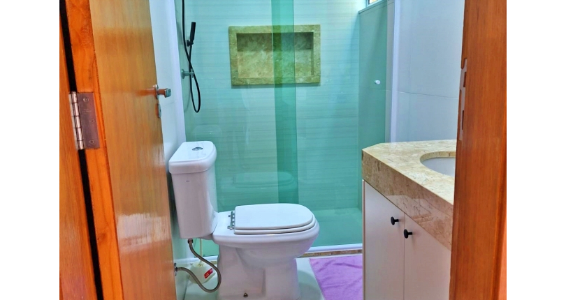 Lindo Sobrado à venda no Bairro do Jardim Regina na Rua Crispim Santos,