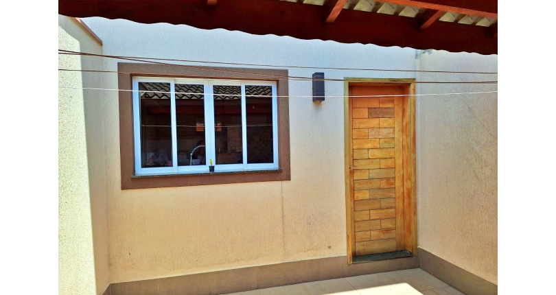 Lindo Sobrado à venda no Bairro do Jardim Regina na Rua Crispim Santos,