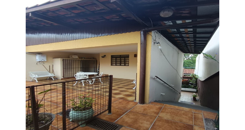  Casa à venda no Bairro da Chacara Inglesa na Rua Pompeu Sobrinho