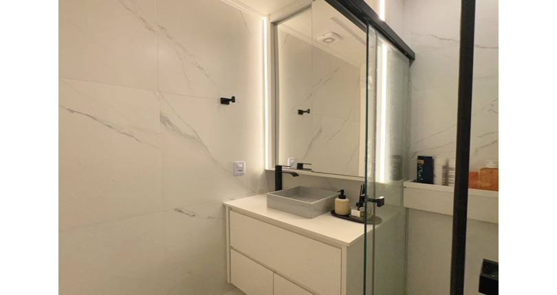 Belo Apartamento à venda em Barueri no Bairro Alphaville Empresarial na Rua Bonnard 222