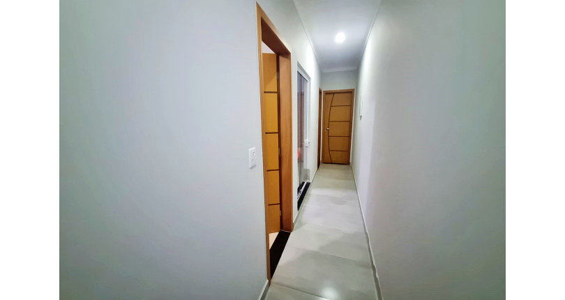 Lindo Sobrado à venda no Bairro do Parque São Domingos na Rua Armando Martino