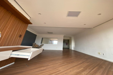 Apartamento à venda no Bairro do Conjunto Residencial Vista Verde na Rua Jose Carlos de Resende 92,