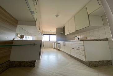 Apartamento à venda no Bairro do Conjunto Residencial Vista Verde na Rua Jose Carlos de Resende 92,