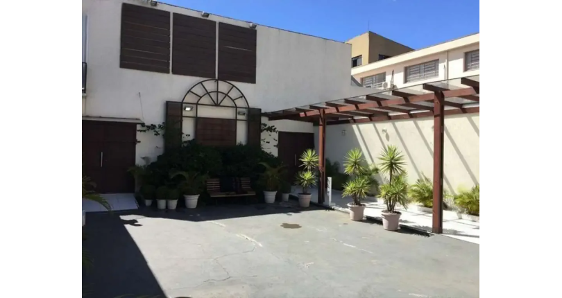 Oportunidade: Galpão à venda no Bairro da Barra Funda na Rua Anhanguera