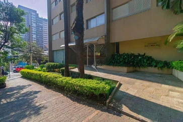 Belo Apartamento à venda nas Perdizes na Rua Caiubi 372