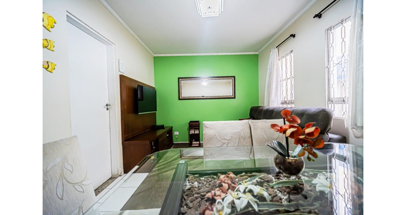 Sobrado à venda em Osasco no Bairro de Quitaúna na Avenida Marechal Edgar de Oliveira 350