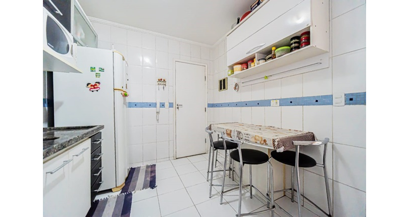 Sobrado à venda em Osasco no Bairro de Quitaúna na Avenida Marechal Edgar de Oliveira 350