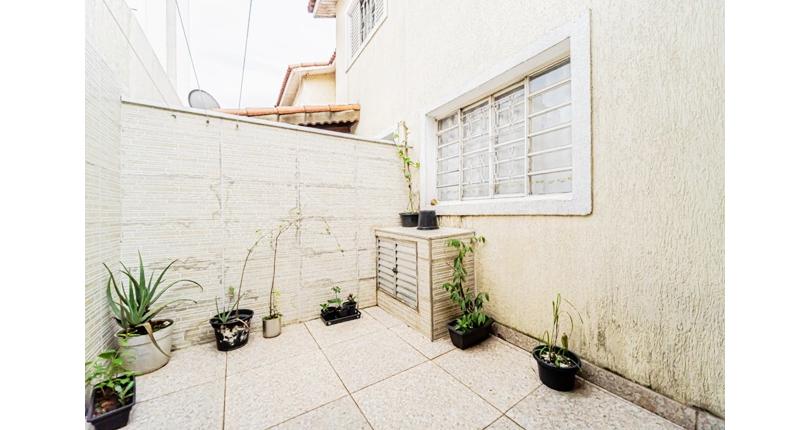 Sobrado à venda em Osasco no Bairro de Quitaúna na Avenida Marechal Edgar de Oliveira 350