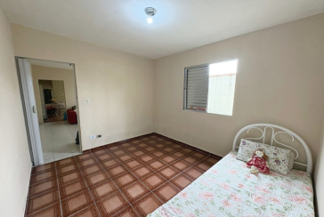 Casa Térrea à venda no Bairro da Vila Mangalot na Rua José Ataliba Ortiz