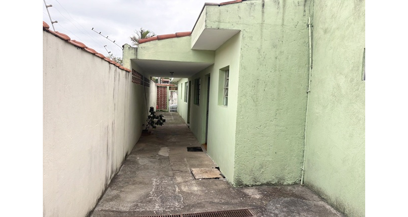 Casa Térrea à venda no Bairro da Vila Mangalot na Rua José Ataliba Ortiz