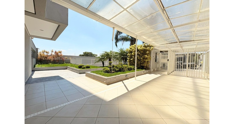 Belo Apartamento à venda no Bairro da Vila Mangalot na Rua Jose Ataliba Ortiz 985, no Condomínio Edifício Vista Verde