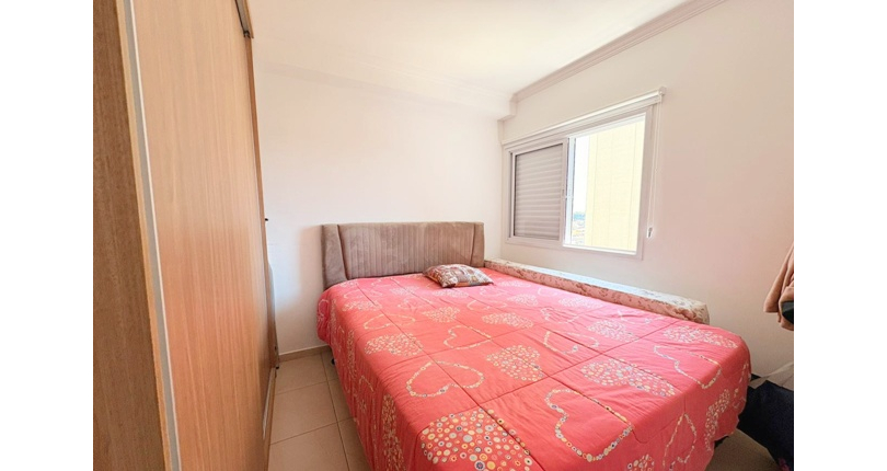 Belo Apartamento à venda no Bairro da Vila Mangalot na Rua Jose Ataliba Ortiz 985, no Condomínio Edifício Vista Verde