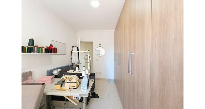 Belo Apartamento à venda no Bairro da Vila Mangalot na Rua Jose Ataliba Ortiz 985, no Condomínio Edifício Vista Verde