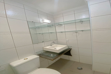 Sobrado à venda no Bairro do Jaraguá na Rua Jairo de Almeida 220