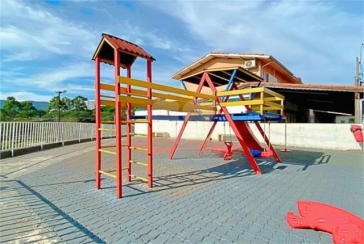 Sobrado à venda no Bairro do Jaraguá na Rua Jairo de Almeida 220