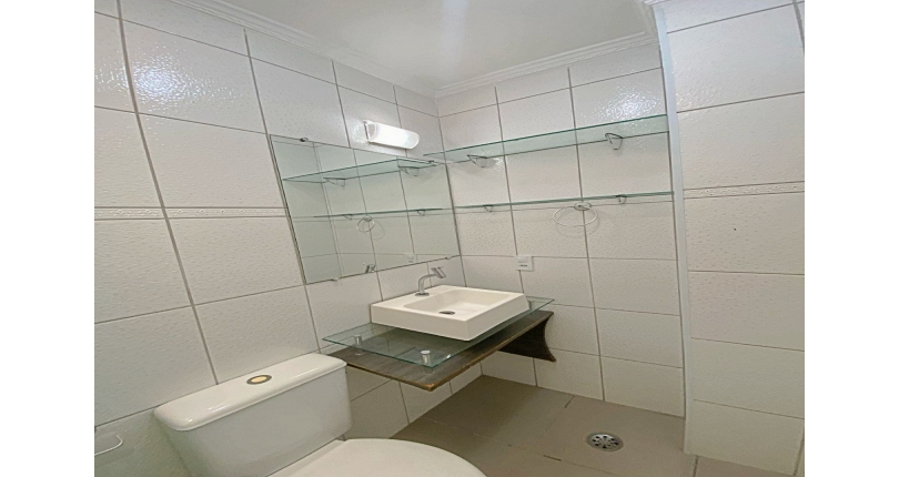 Sobrado à venda no Bairro do Jaraguá na Rua Jairo de Almeida 220