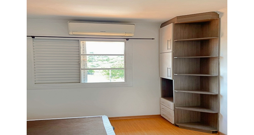 Sobrado à venda no Bairro do Jaraguá na Rua Jairo de Almeida 220