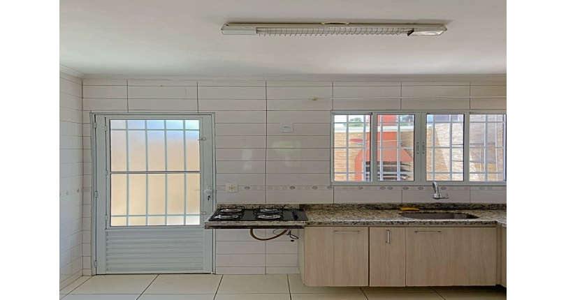 Sobrado à venda no Bairro do Jaraguá na Rua Jairo de Almeida 220