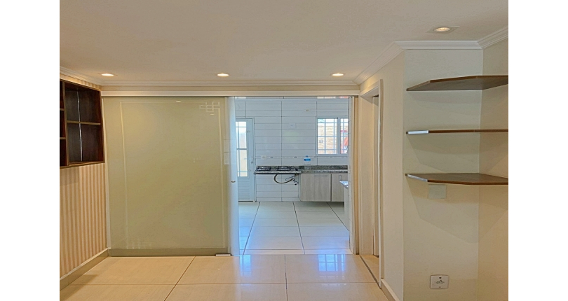 Sobrado à venda no Bairro do Jaraguá na Rua Jairo de Almeida 220