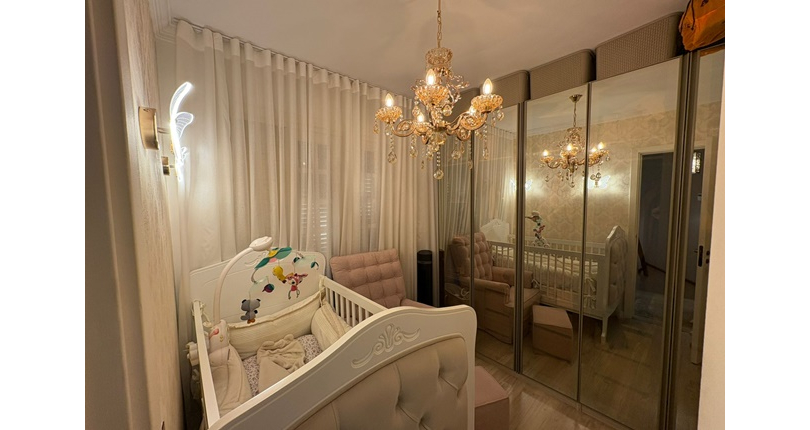 Sobrado à venda no Bairro do Conjunto Residencial Vista Verde na Rua Desembargador Plínio Novaes de Andrade