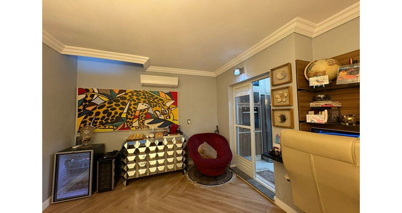 Sobrado à venda no Bairro do Conjunto Residencial Vista Verde na Rua Desembargador Plínio Novaes de Andrade