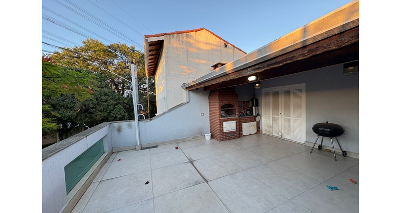 Sobrado à venda no Bairro do Conjunto Residencial Vista Verde na Rua Desembargador Plínio Novaes de Andrade