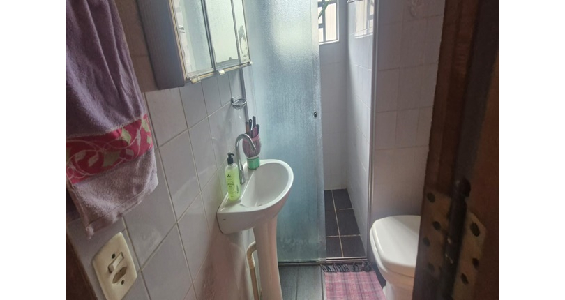 Sobrado à venda no Bairro do Jardim Marisa na Rua José Soeiro de Vaz,