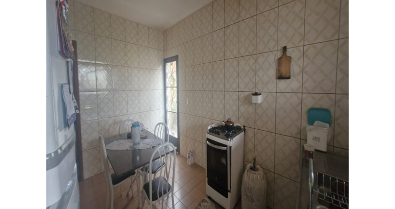 Sobrado à venda no Bairro do Jardim Marisa na Rua José Soeiro de Vaz,