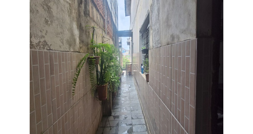 Sobrado à venda no Bairro do Jardim Marisa na Rua José Soeiro de Vaz,