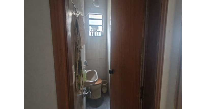 Sobrado à venda no Bairro do Jardim Marisa na Rua José Soeiro de Vaz,