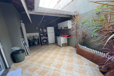 Ótimo Sobrado à venda no Bairro do Conjunto Residencial Vista Verde na Rua Desembargador Plínio Novaes de Andrade