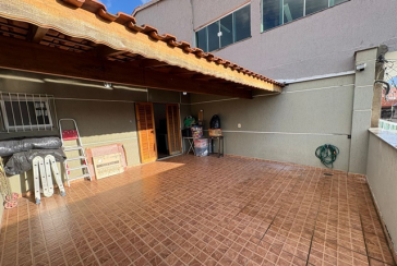 Ótimo Sobrado à venda no Bairro do Conjunto Residencial Vista Verde na Rua Desembargador Plínio Novaes de Andrade