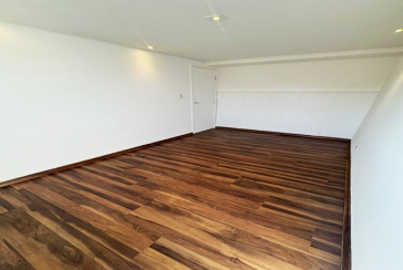 Apartamento Cobertura à venda no Bairro da Vila Zat na Rua Doutor Luís La Scala Júnior 174