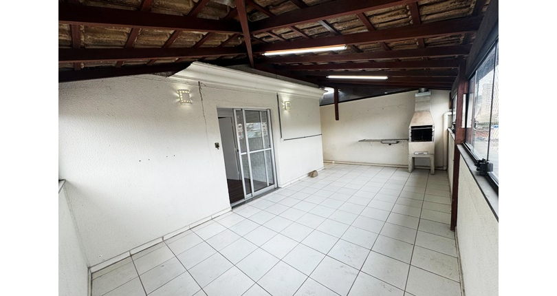 Apartamento Cobertura à venda no Bairro da Vila Zat na Rua Doutor Luís La Scala Júnior 174