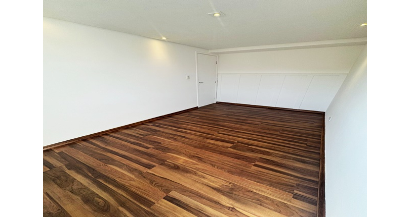 Apartamento Cobertura à venda no Bairro da Vila Zat na Rua Doutor Luís La Scala Júnior 174