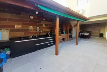 Sobrado à venda no Bairro do Jardim Pirituba na Rua Tufik Mereb