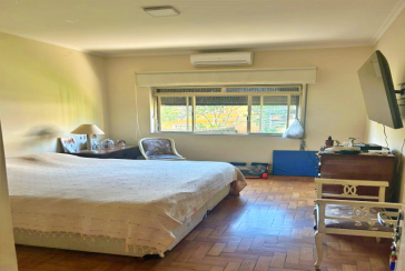 Sobrado à venda no Bairro do Jardim Paulistano na Rua Laerte Assunção,