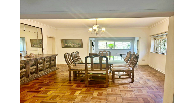 Sobrado à venda no Bairro do Jardim Paulistano na Rua Laerte Assunção,