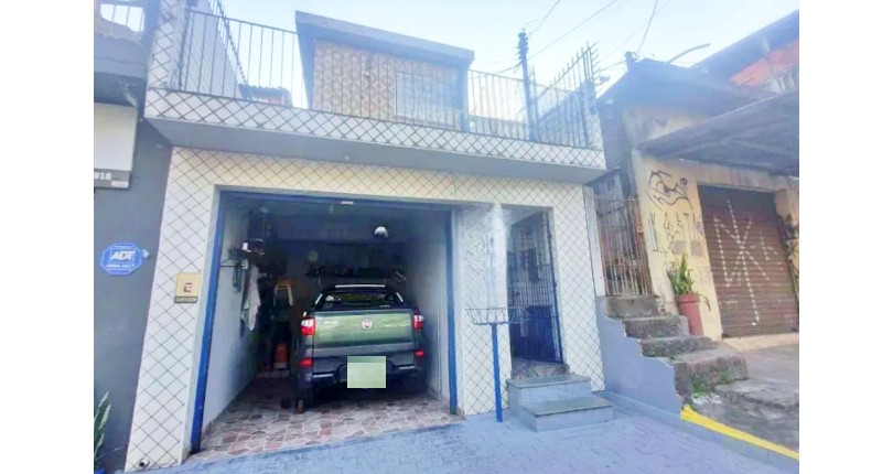 Sobrado à venda no Bairro do Jardim Mangalot na Rua General Lauro Cavalcanti de Farias 