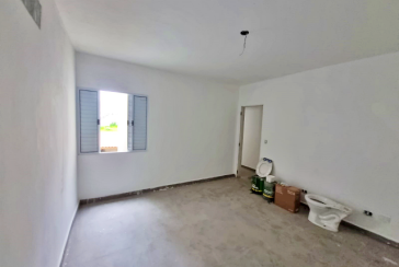 Sobrado à venda em construção no Bairro do Parque São Domingos 