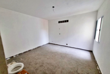 Sobrado à venda em construção no Bairro do Parque São Domingos 